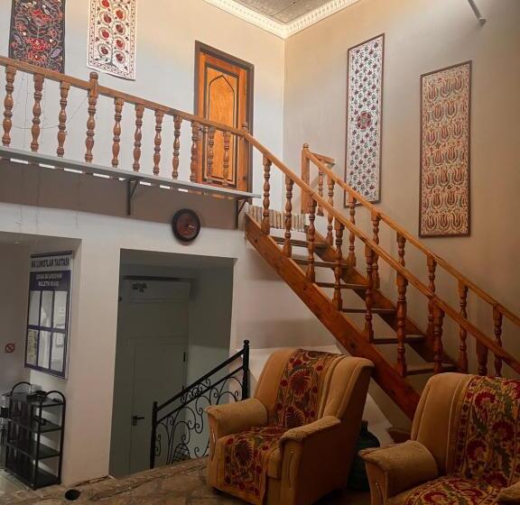 اتاق راحتی سه تخته, Al Bukhari Boutique