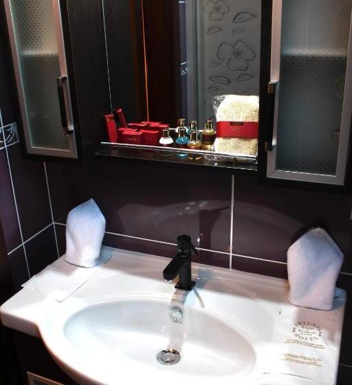 Трехместный Номер Deluxe, Artemis Resort Wellness