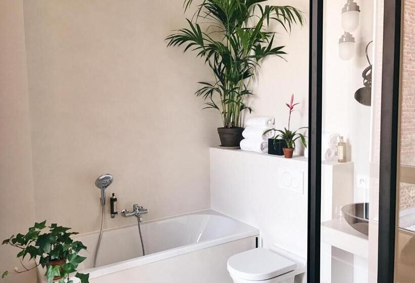 Familiekamer met Uitzicht op de Tuin, Latroupe Jardin Secret