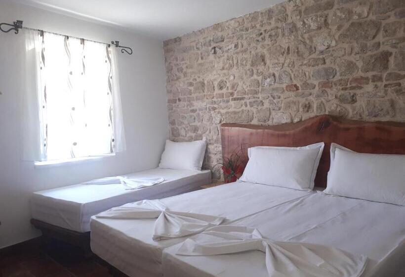 标准三人间, Omer