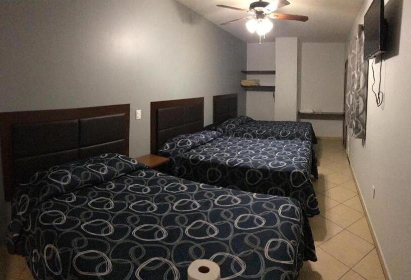 חדר סטנדרט לשלושה, Real San Javier