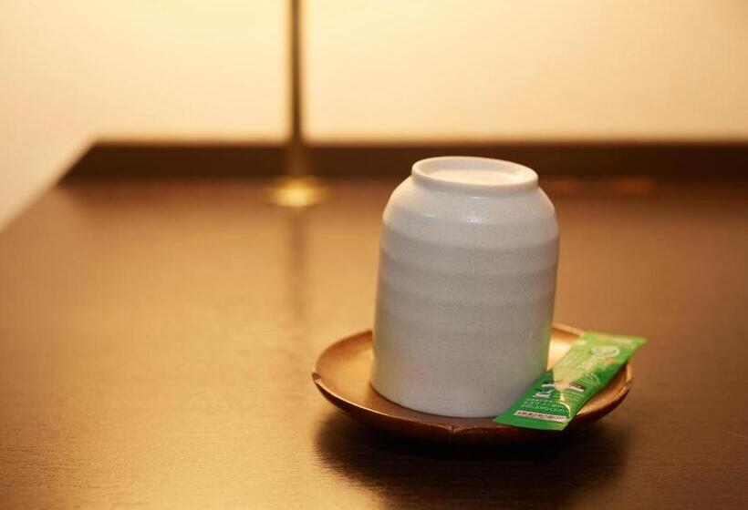 غرفة قياسية ثلاثية, Simizu