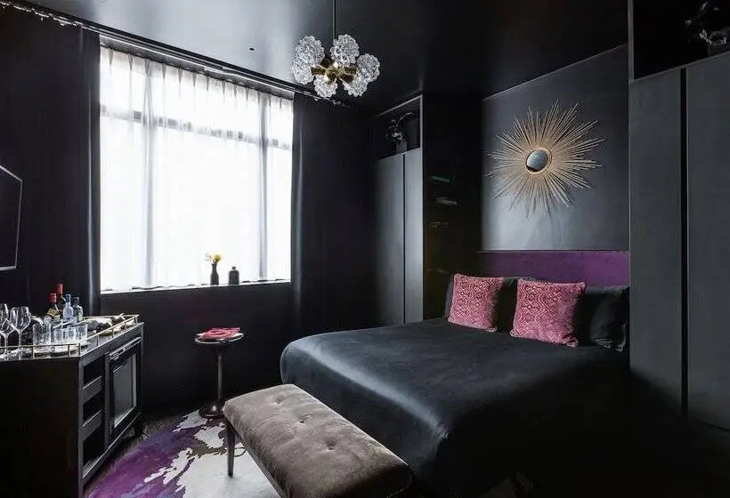 Standard Room, The Mandrake