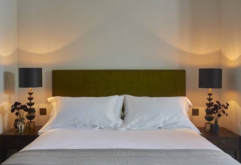 Standard Room, The Mandrake