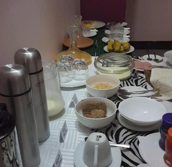 اتاق استاندارد یک نفره, Sheevys Bed N Breakfast