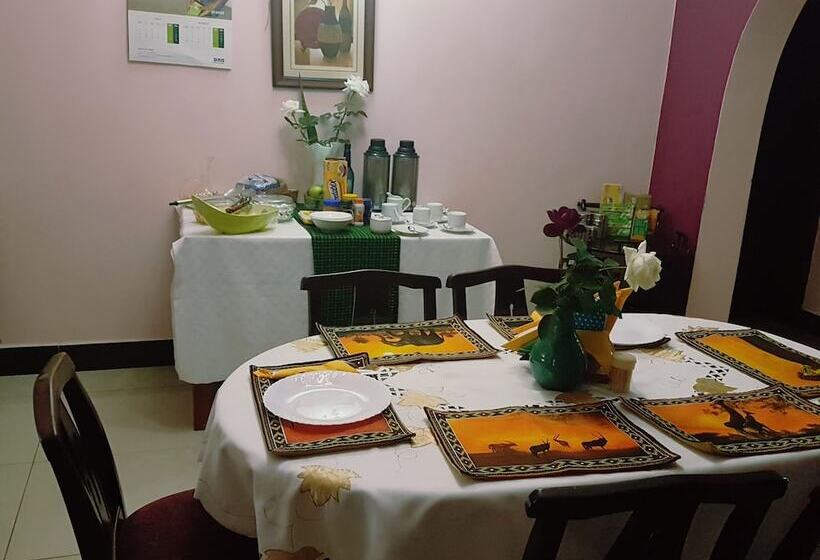 اتاق لوکس, Sheevys Bed N Breakfast