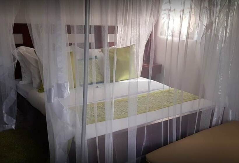 اتاق لوکس, Sheevys Bed N Breakfast