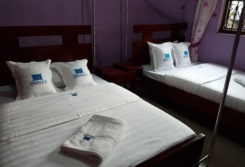 اتاق لوکس سه تخته, Sheevys Bed N Breakfast