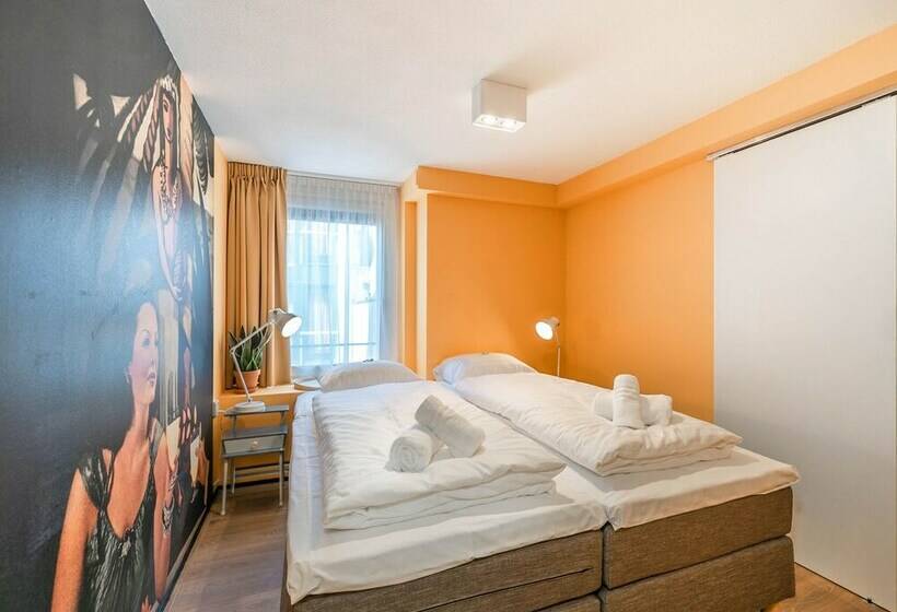 חדר אקונומי, Zèta Beds