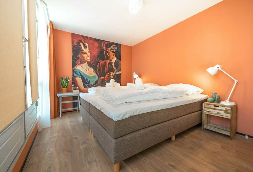 חדר אקונומי, Zèta Beds