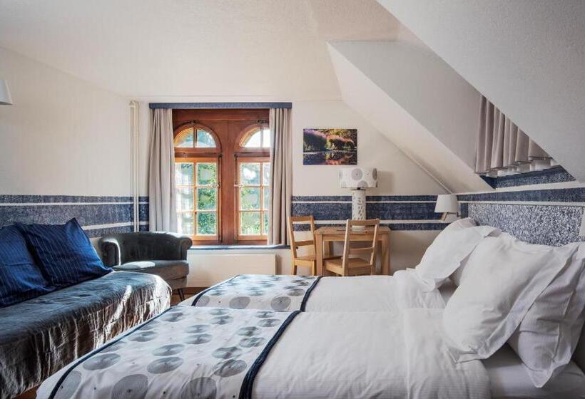 חדר סטנדרט לשלושה, Crêt Bérard