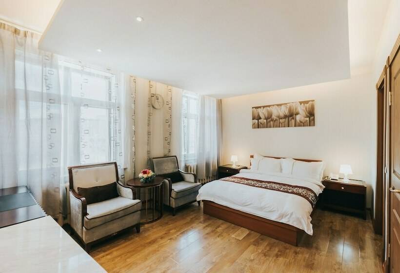 اتاق استاندارد یک نفره, Mika