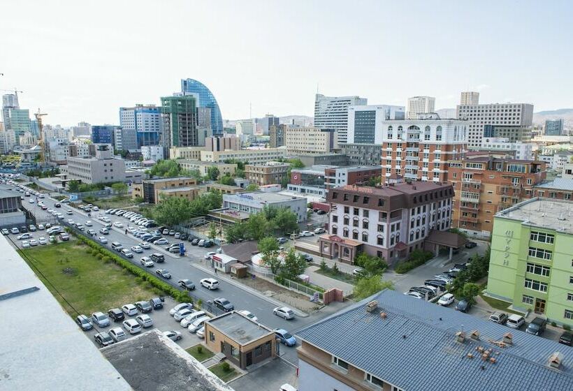 اتاق استاندارد یک نفره, Mika