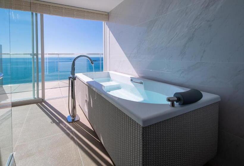 סוויטה עם מרפסת, Hayama Hotel Otowa No Mori