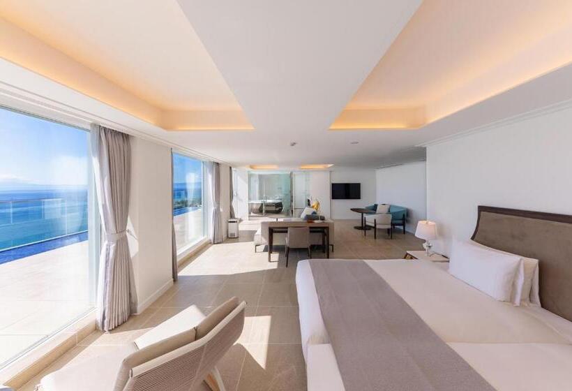 סוויטה עם טרסה, Hayama Hotel Otowa No Mori