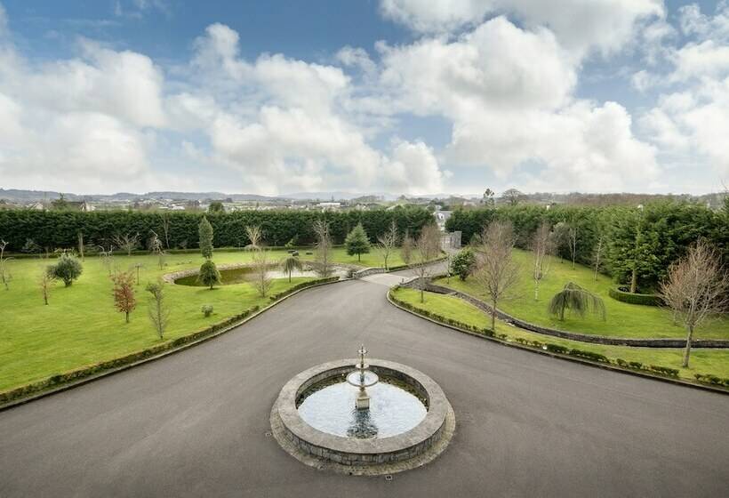 阁楼房, Castledale