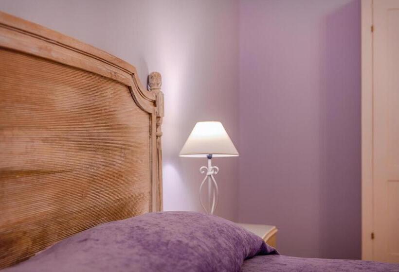 اتاق لوکس, De  Montetini