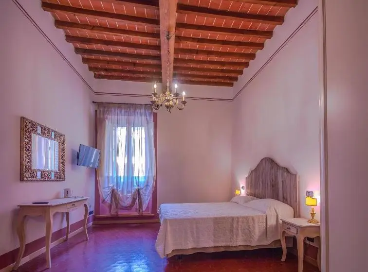 اتاق استاندارد با تخت بزرگ, De Montetini