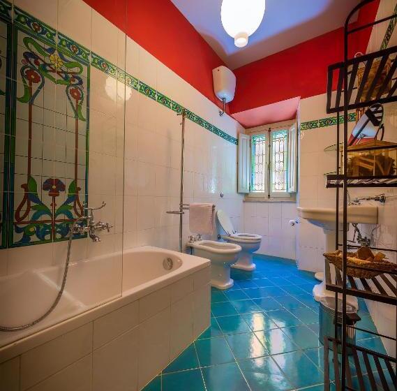 اتاق استاندارد, De  Montetini