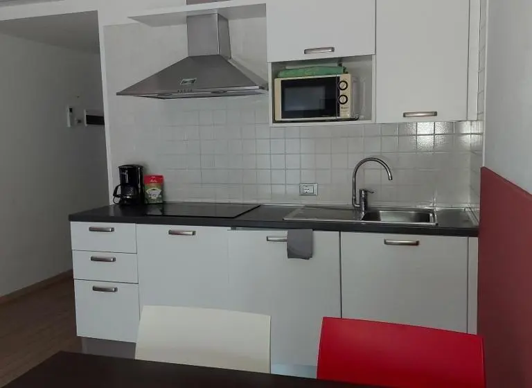 Perhehuoneisto, Villa Treccani Apartments