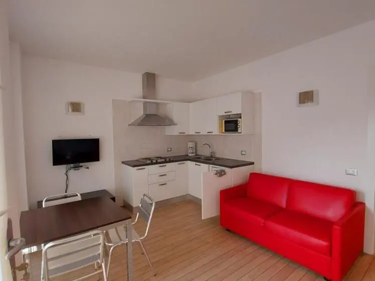 Standard-huone Allasnäkymä, Villa Treccani Apartments