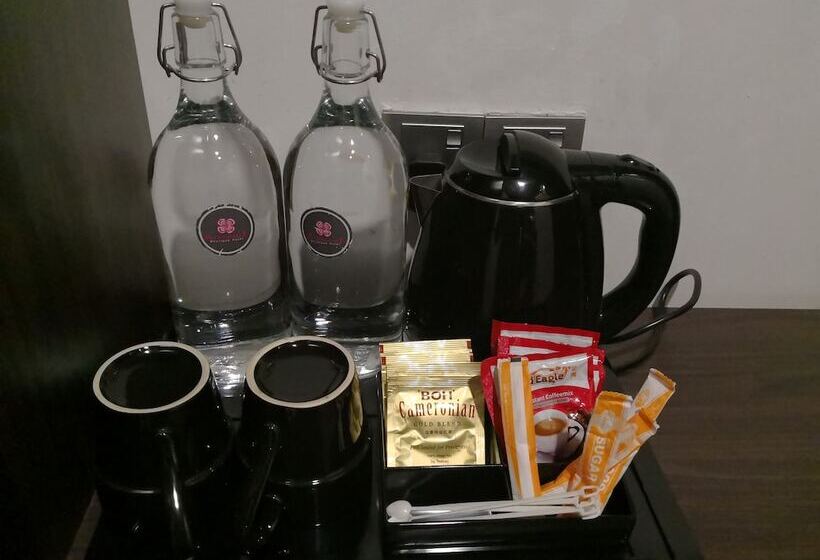 חדר דלוקס, Bloommaze Boutique