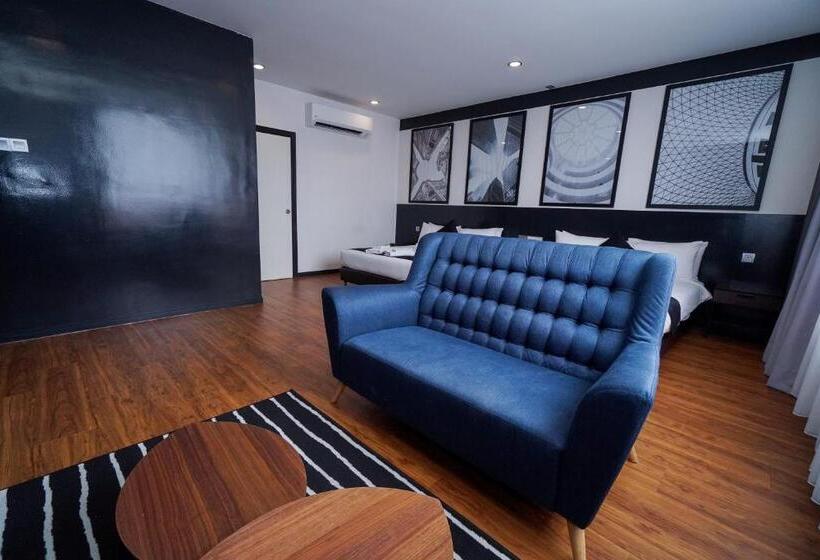 סוויטה משפחתית, Bloommaze Boutique