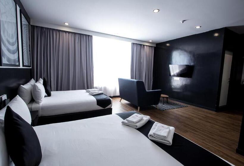 סוויטה משפחתית, Bloommaze Boutique