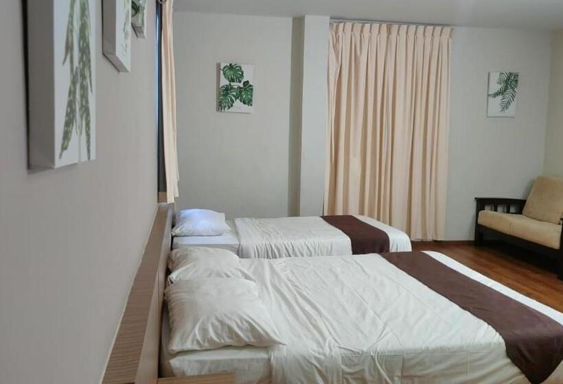 Apartament Rodzinny, Yew