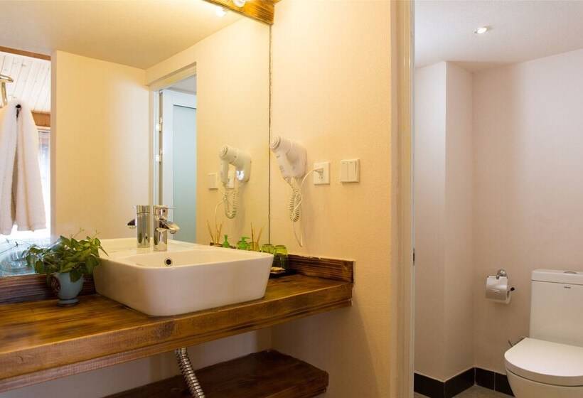 Люкс, C Est La Vie Boutique Inn