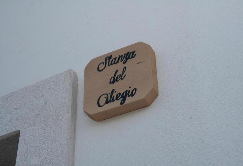 プールビュースタンダードルーム, La Dimora Gigante