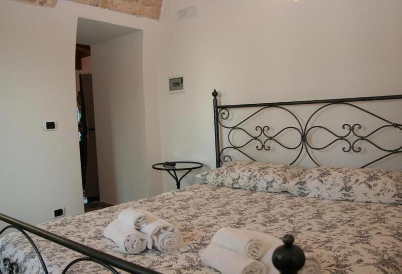 スタンダードルーム, La Dimora Gigante