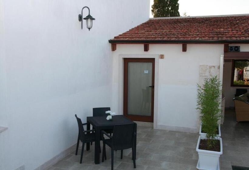 スタンダードルーム, La Dimora Gigante