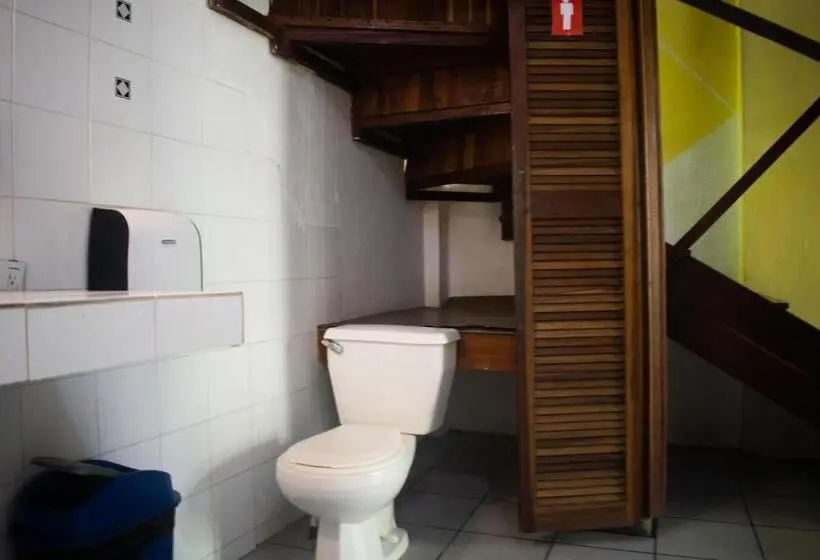 バス共有のスタンダードルーム, Hostel Plinio
