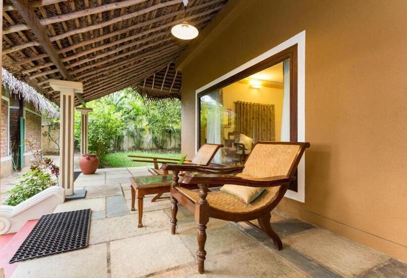 带大床的标准间, Azure Tides Marari