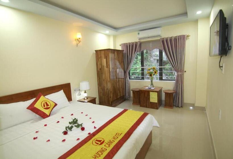 Deluxe Room Mountain View, Huong Cang Sea View