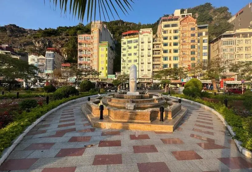 اتاق سه نفره دلوکس با چشم‌انداز دریا, Huong Cang Sea View