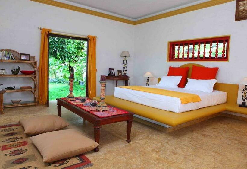 带大床的标准间, Azure Tides Marari