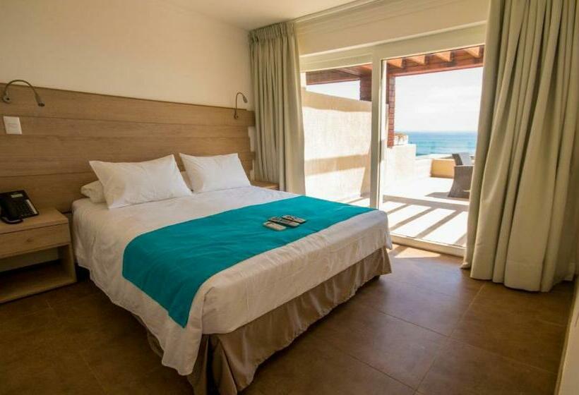 דירת חדר סופריור, Mae