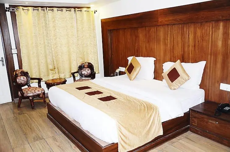 デラックスルーム, Paradise Mansion Crestmont Mussoorie