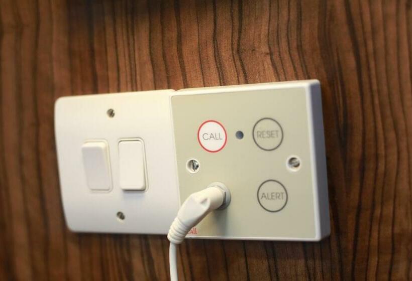 适合残疾人使用的标准间, Talardy, St Asaph By Marston’s Inns