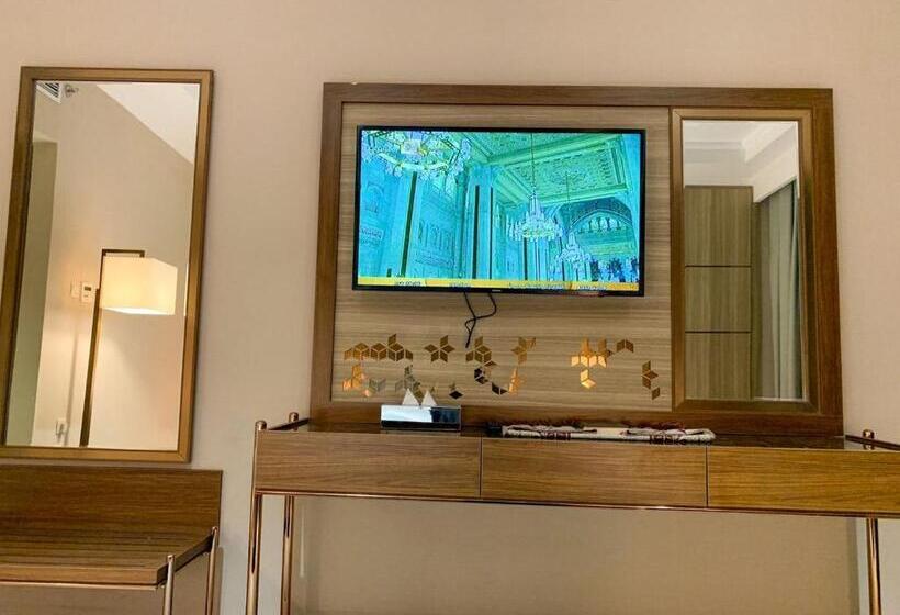 Четырехместный Номер Стандарт, Midan Hotel & Suites Al Aziziya