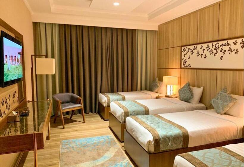 Standard Quadruple Room, Midan Hotel & Suites Al Aziziya