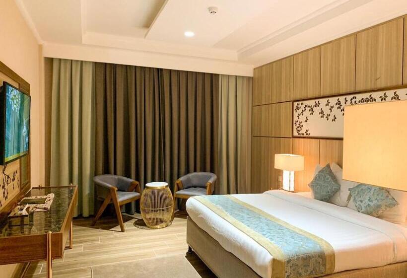 Люкс 2 Спальни, Midan Hotel & Suites Al Aziziya
