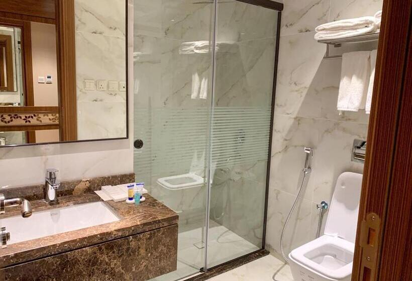 Family Suite, Midan Hotel & Suites Al Aziziya