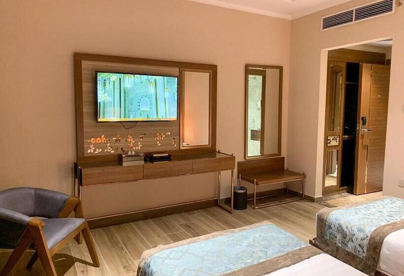 Family Suite, Midan Hotel & Suites Al Aziziya