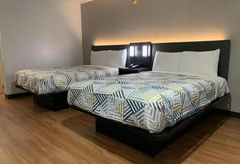 スタンダード4人部屋, Motel 6 Atlanta, Tx