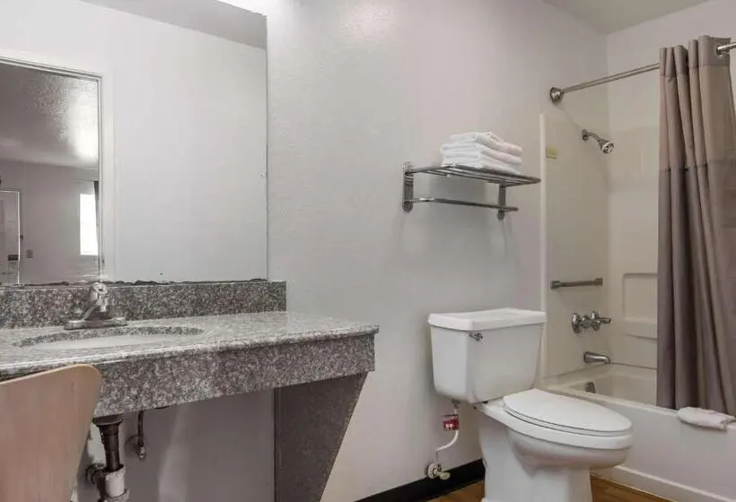 スタンダード4人部屋, Motel 6 Atlanta, Tx
