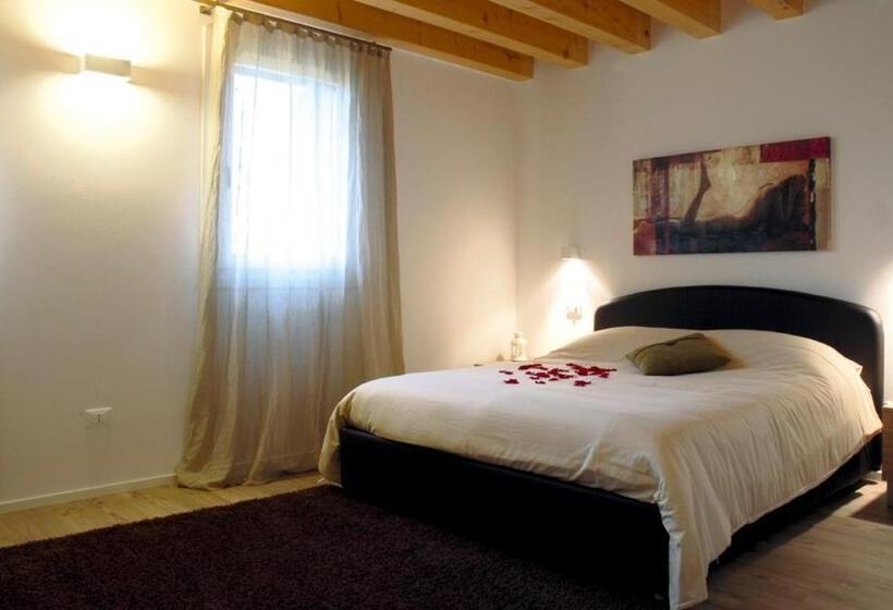 غرفة قياسية, Ca  Del Sile