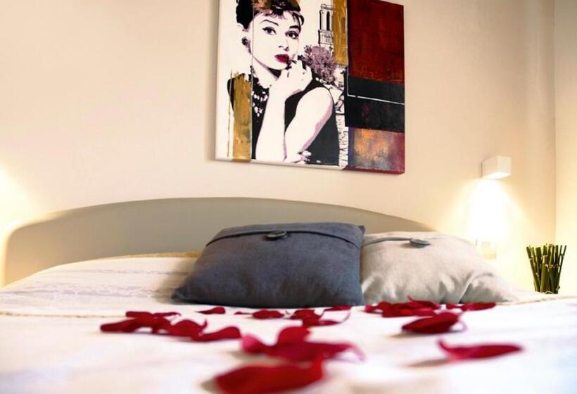 غرفة قياسية, Ca  Del Sile